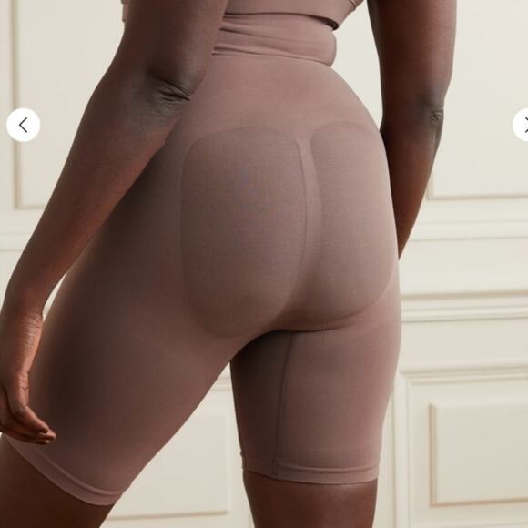 SKIMS Seamless Sculpt Sculpting Mid Thigh Shorts S/M in Umber - Picture 7 of 7